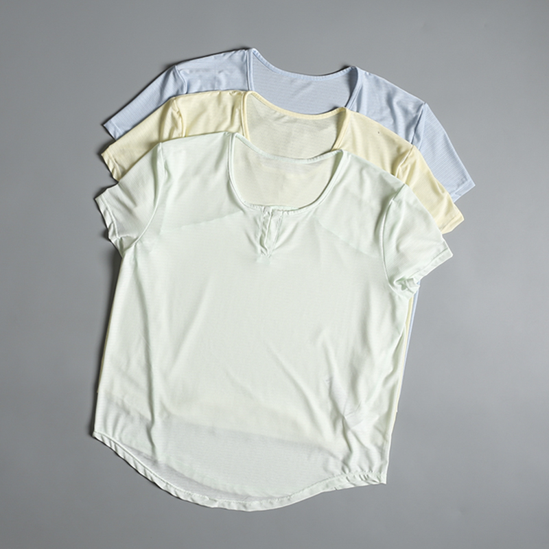 Pilates V Yoga - Women's Loose Sporty Short Sleeve T-Shirt